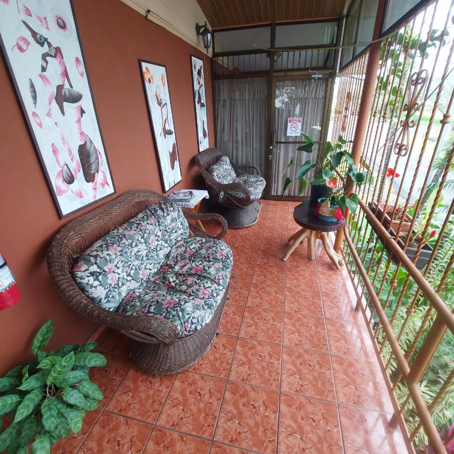 Hotel Torre Fuerte Венесия Экстерьер фото