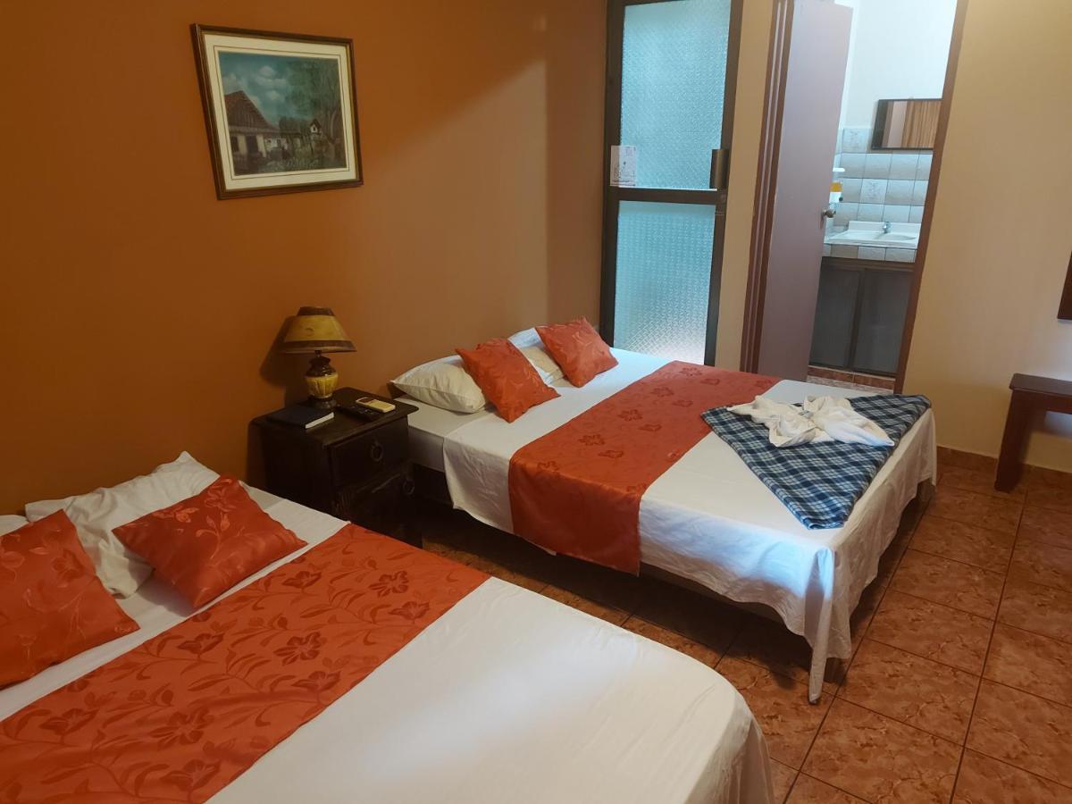 Hotel Torre Fuerte Венесия Экстерьер фото